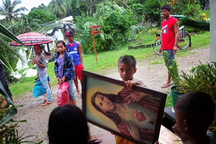 Sacred Heart in a hurting world