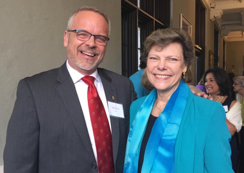 Cokie Roberts with Nat Wilburn, Head of Schools, Sacred Heart-Sheridan Rd. Cokie Roberts with Nat Wilburn, Head of Schools, Sacred Heart-Sheridan Rd.