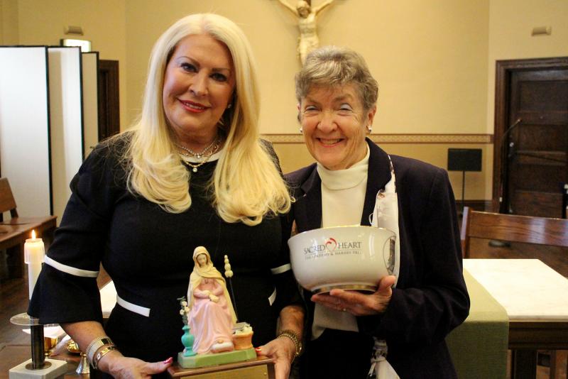The recipient of the Sr. Catherine I. Seiker, RSCJ Award,Carol Rae Culliton-Metzger, PhD ASH'68, and Nancy Kehoe, RSCJ, PhD ASH’55 The recipient of the Sr. Catherine I. Seiker, RSCJ Award,Carol Rae Culliton-Metzger, PhD ASH'68, and Nancy Kehoe, RSCJ, PhD ASH’55